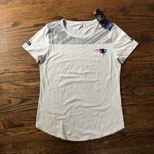 NWT Under Armour W’s Patriots Storm Lifestyle tee